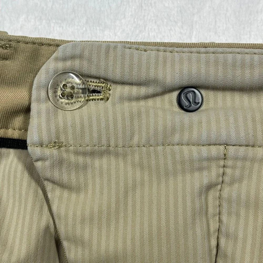 Lululemon Commission Shorts Mens 34 Tan Performance Golf Chino Tech *Flaw